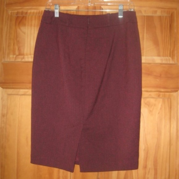 Mossimo Stretch Extensible Pencil Skirt with Back Zipper - Picture 2 of 2